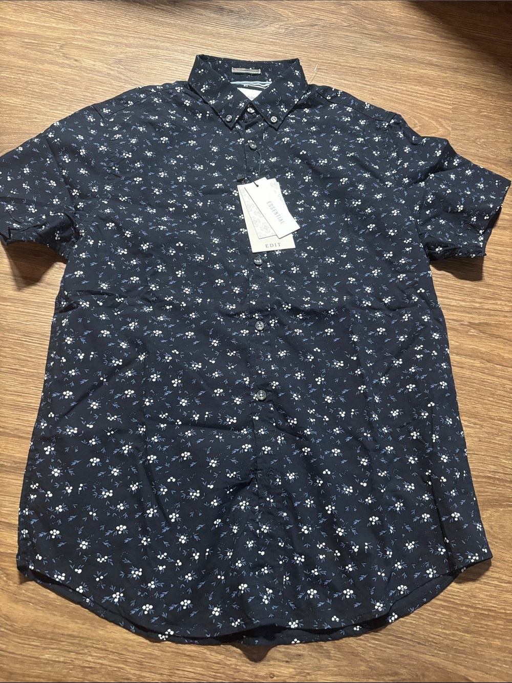 NWT Denim & Flower Men’s Navy Floral Short-Sleeve Button-Up Shirt medium